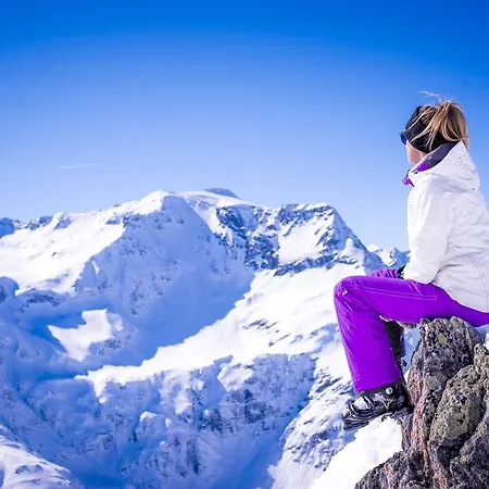 Stylish Living דירה *